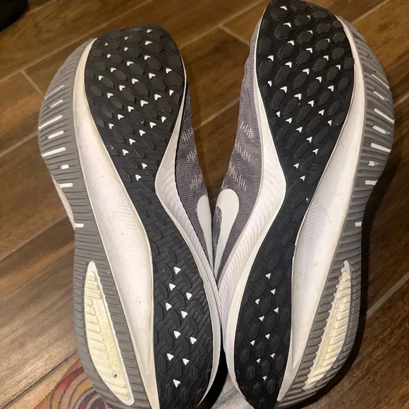 Nike Air Zoom Vomero 14 - Picture 4 of 5